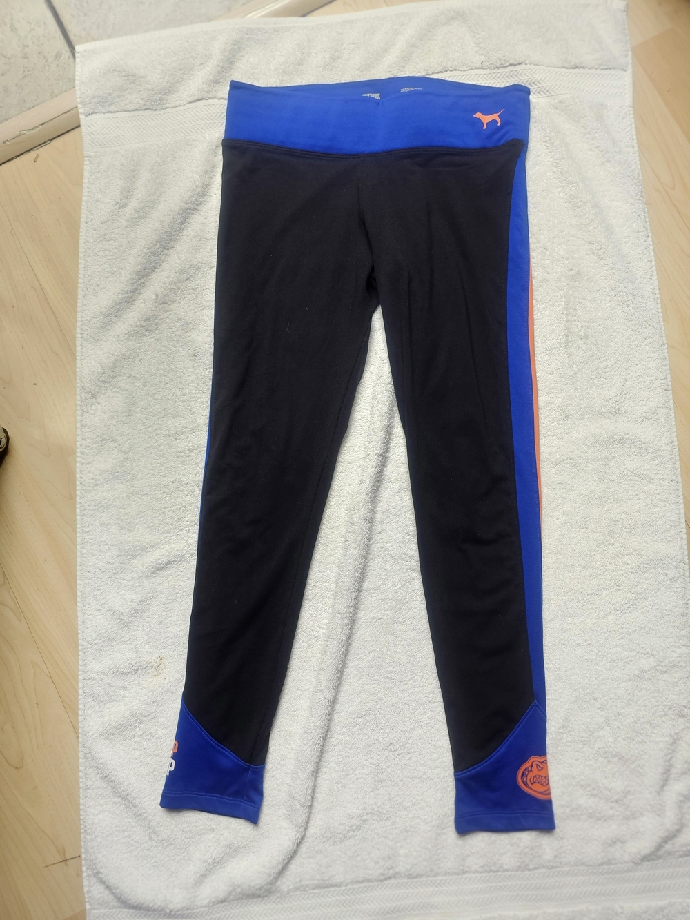 Leggings PINK Victoria's Secret Ultimate Yoga 5th & Ocean Florida Gators Talla M